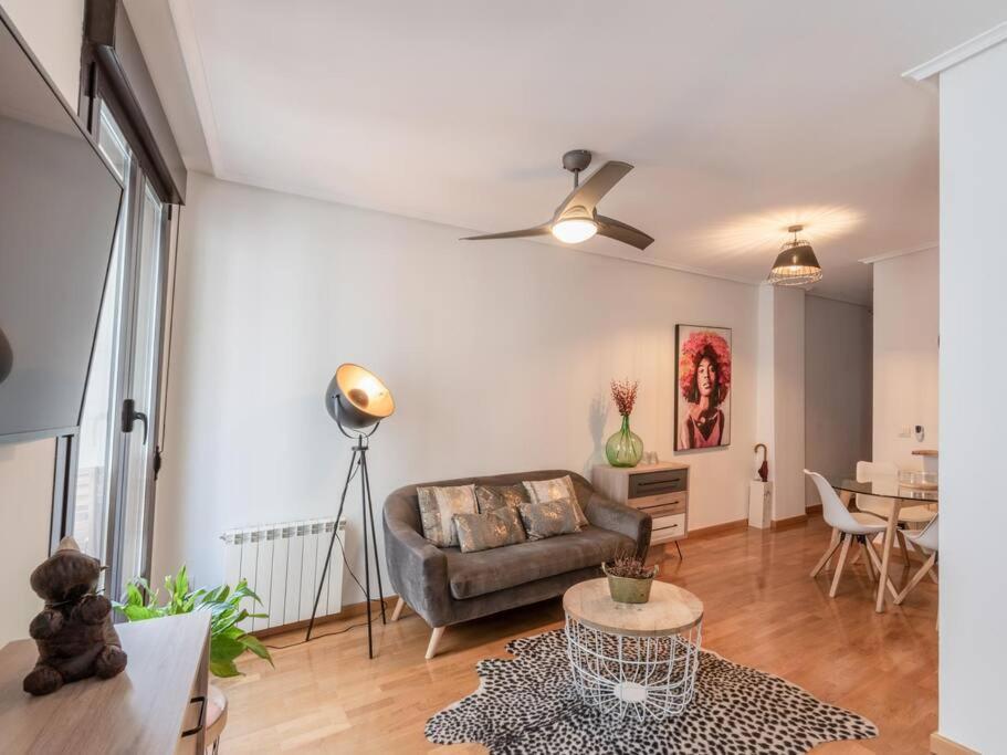 Duplex Cueva De Lobos By Clabao Appartement Logroño Buitenkant foto